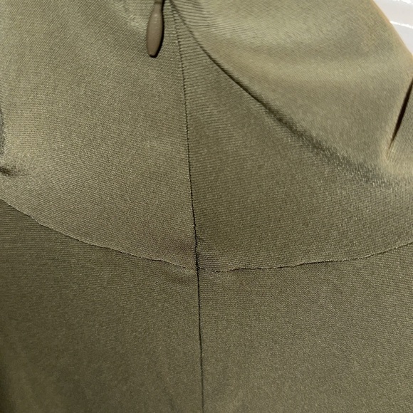 Sexy slightly cowl turtle neck crop top by Norma Kamali w tags still attached. - Picture 4 of 6